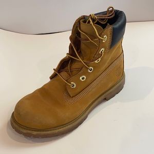 Timberland boots 8 M women